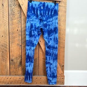 Barely worn Lululemon Align leggings. Fun blue tie-dye print! Size 4